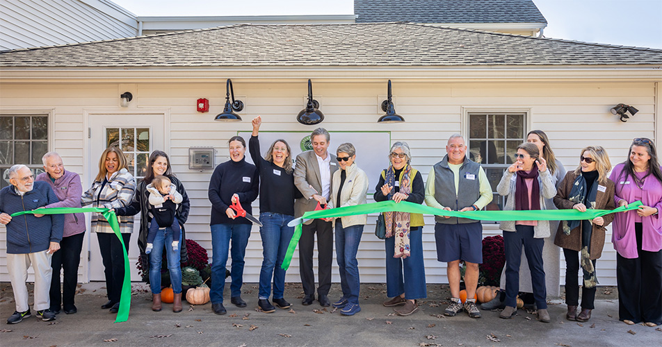 Ribbon cutting of the Island Grown Initiative food pantry building.